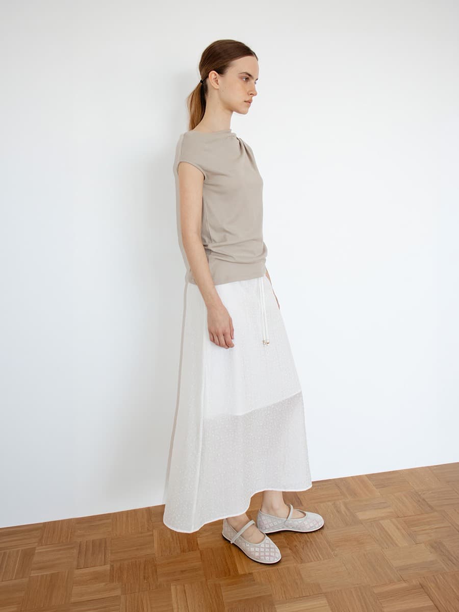 TIR DITSY FLORAL SEMI A-LINE SKIRT_WHITE — vue 3
