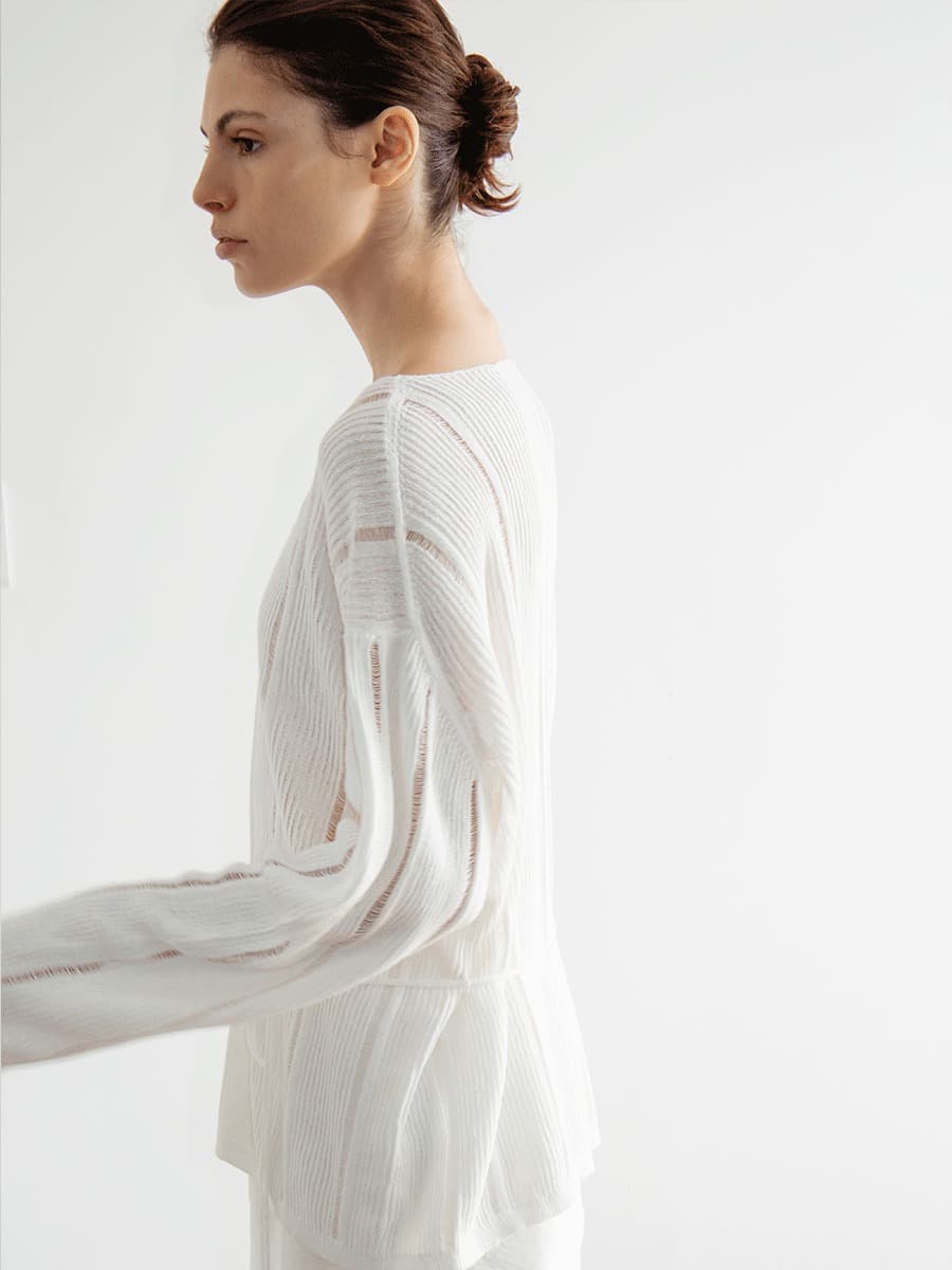 TIR LOOSE FIT PAPER BOAT NECK KNIT_WHITE — vue 2