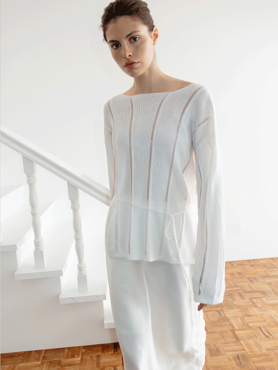 TIR LOOSE FIT PAPER BOAT NECK KNIT_WHITE — vue 3