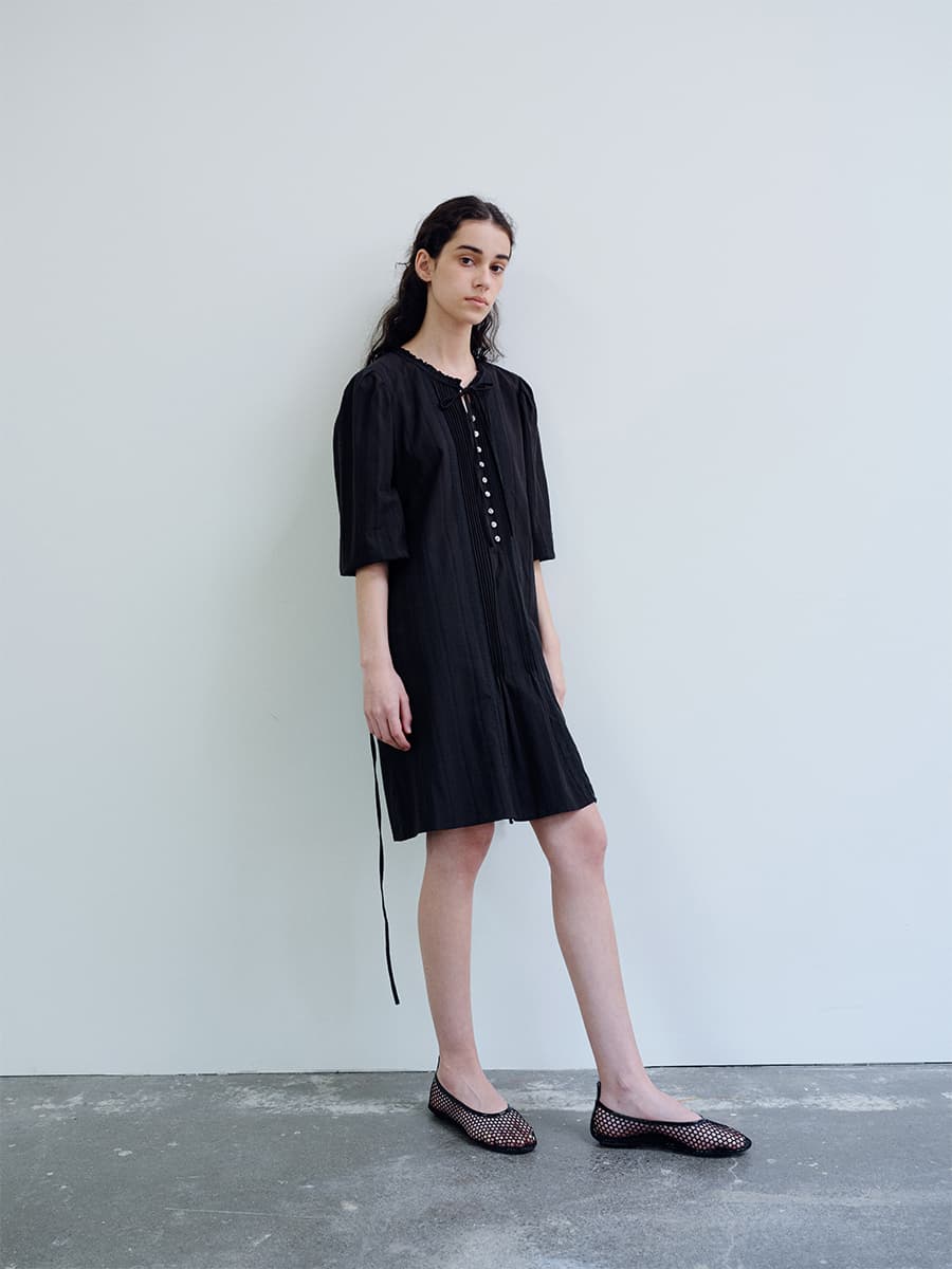 TIR PINTUCK LACE TIE DRESS_BLACK — vue 7