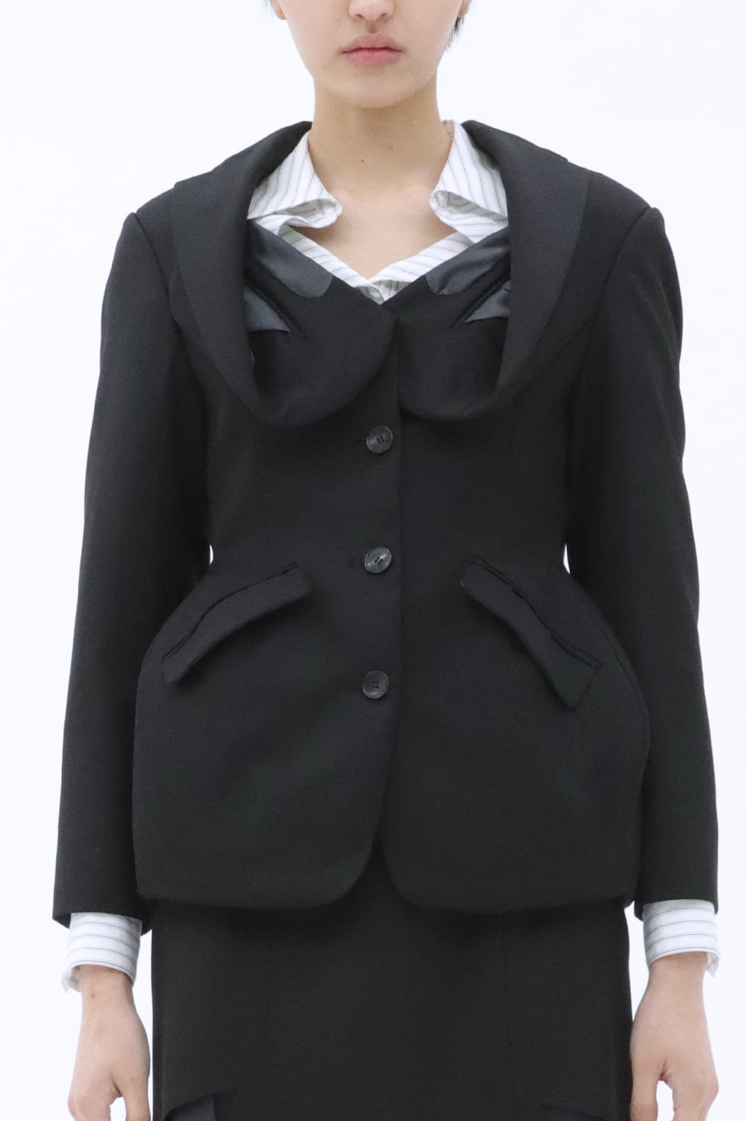 Origami Collar Hourglass Blazer (Black) — vue 1