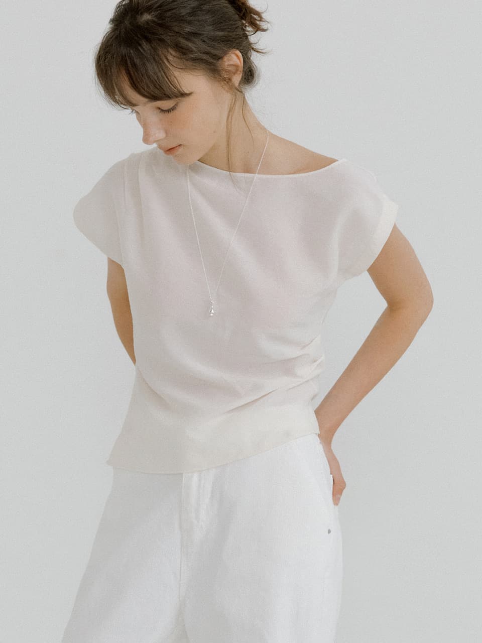dolman pin tuck blouse (cream) orc 6082 — vue 1