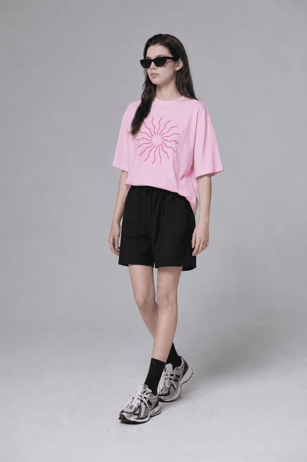 The sun volume embroidered T shirt - Pink — vue 5