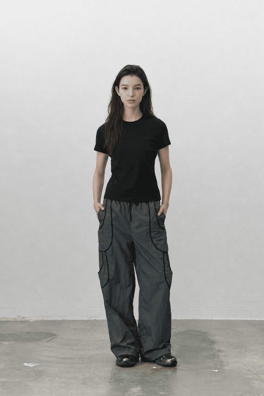 Binding out-pocket track pants - Dark gray — vue 4