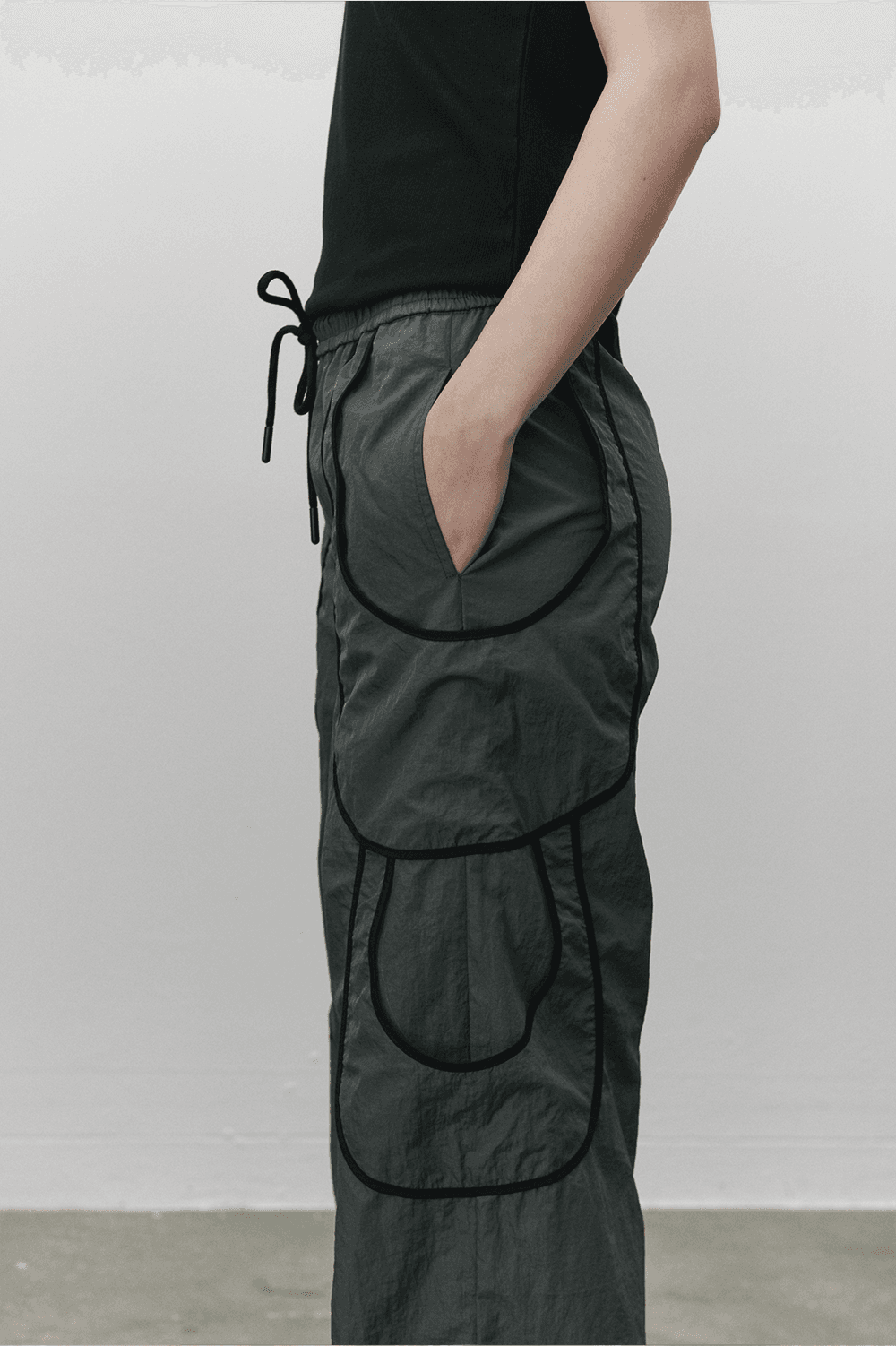 Binding out-pocket track pants - Dark gray — vue 9