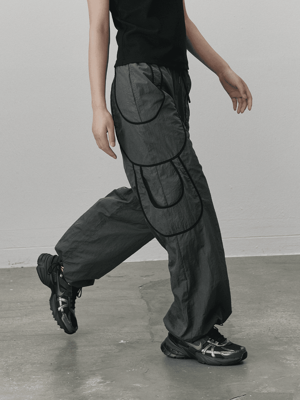 Binding out-pocket track pants - Dark gray — vue 1