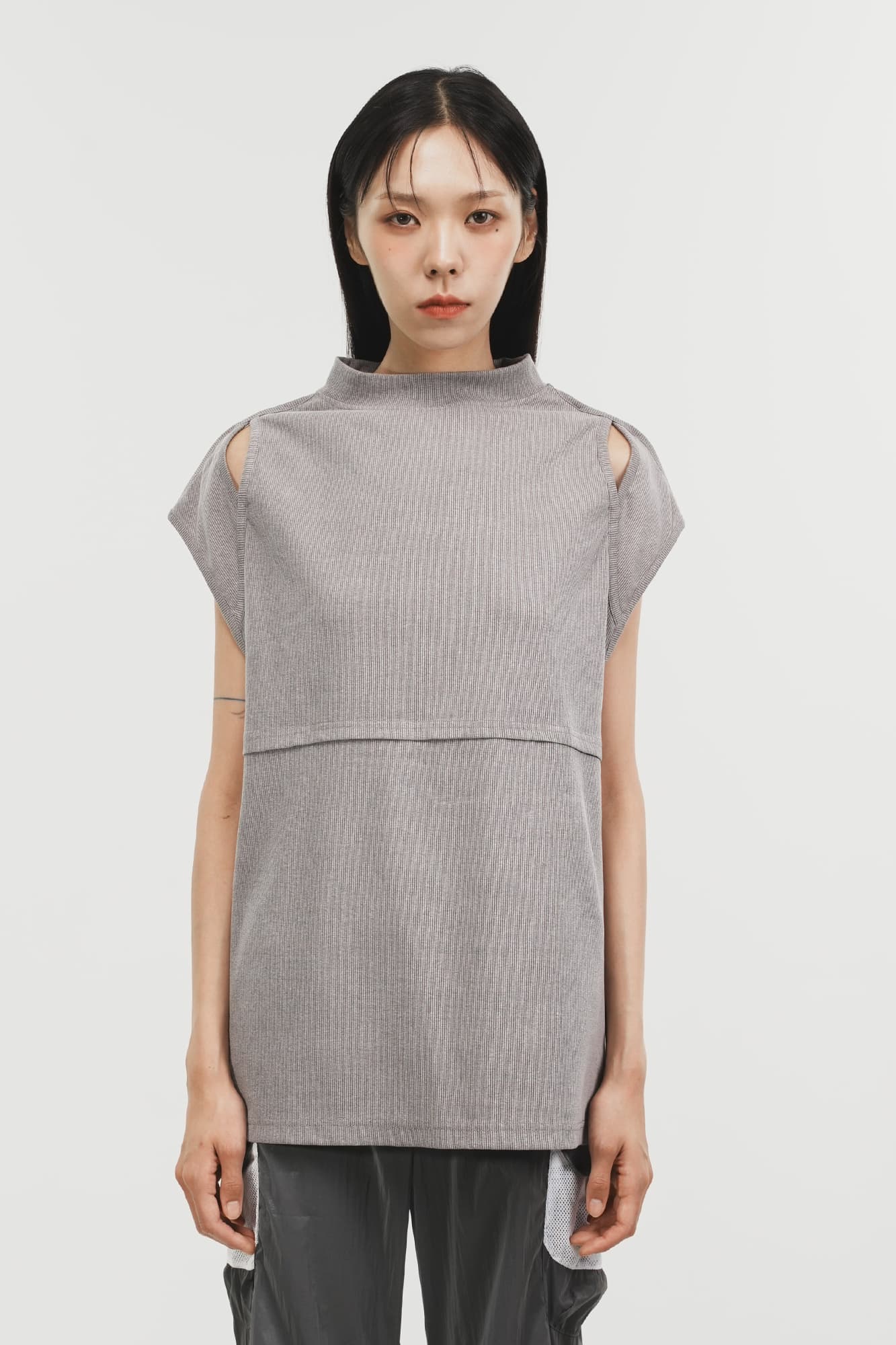 Mock Neck Slit Top — vue 1