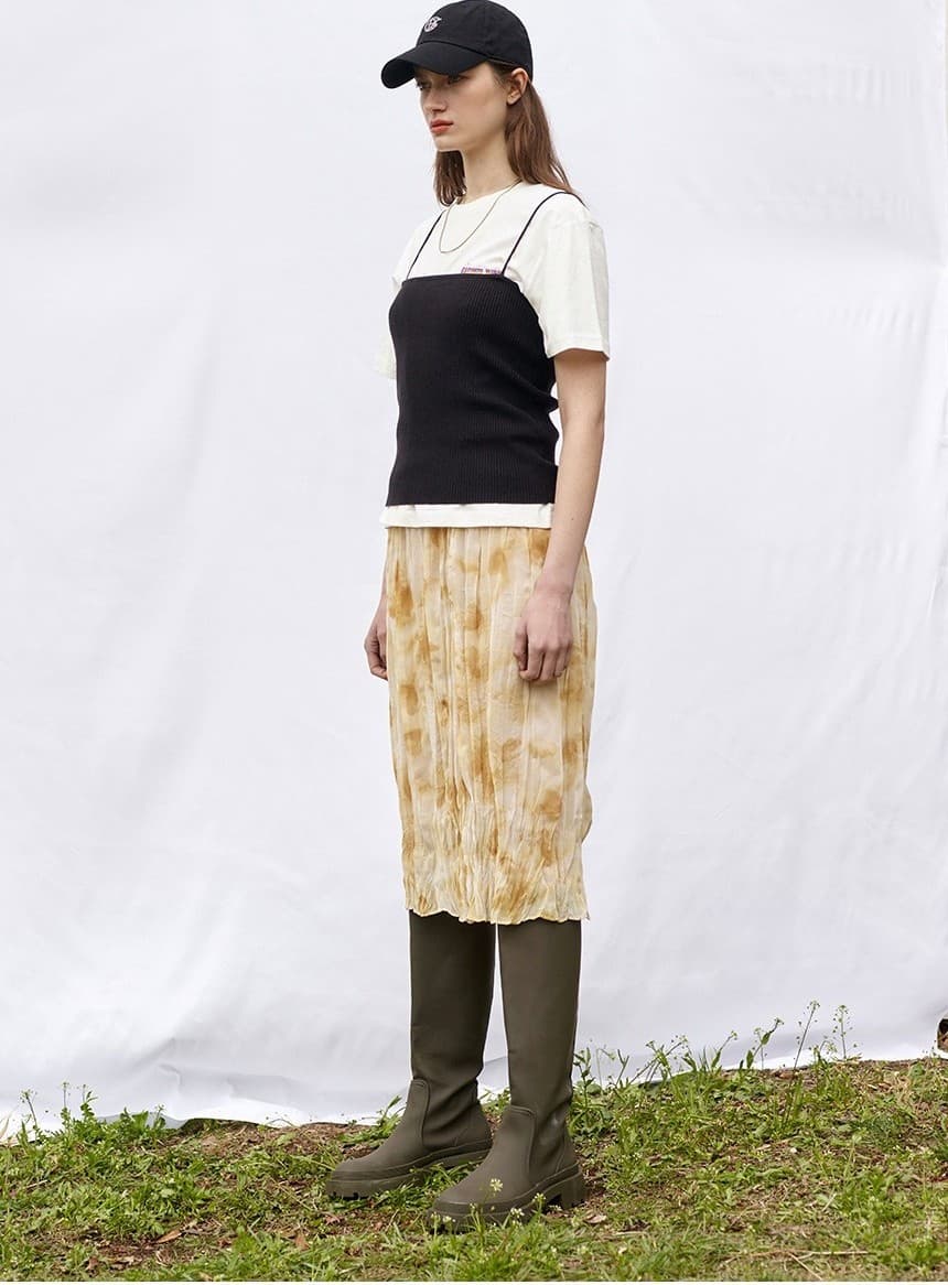 Tie Dyed Wrinkle Midi Skirt in Yellow — vue 8