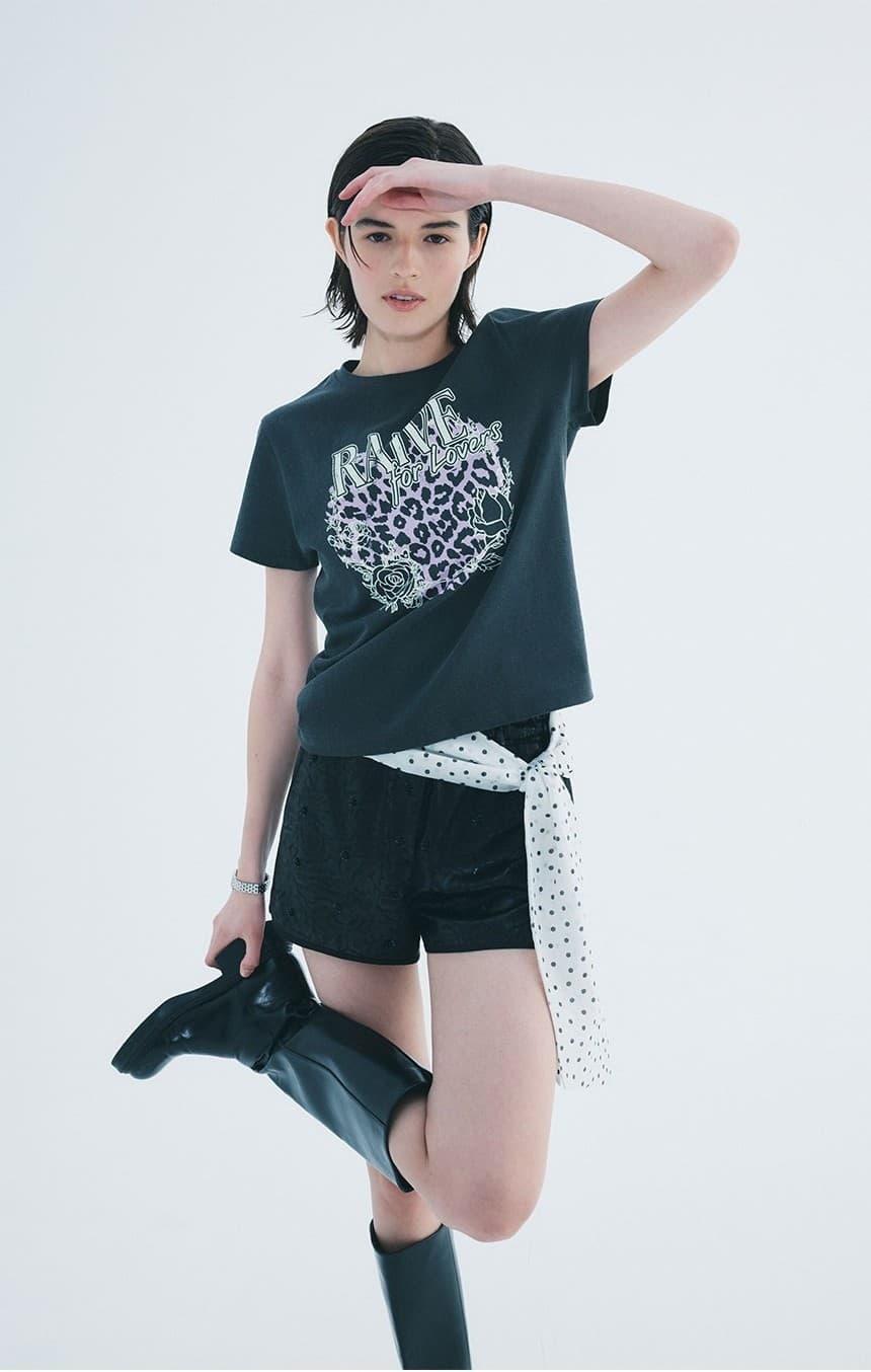 Love Leopard Graphic T-shirt — vue 7