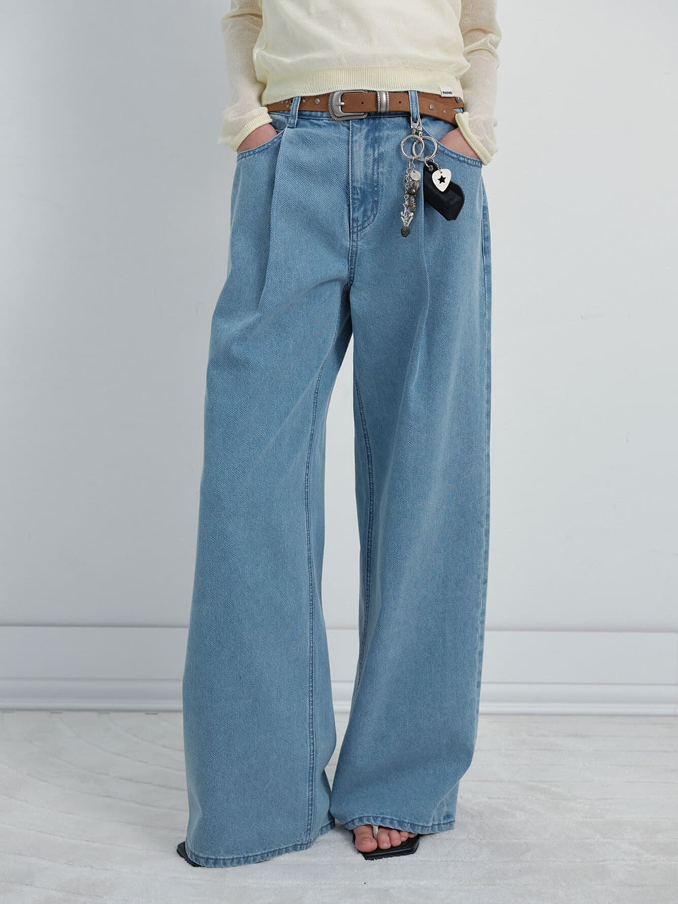 Twill Wide Denim Pants — vue 2