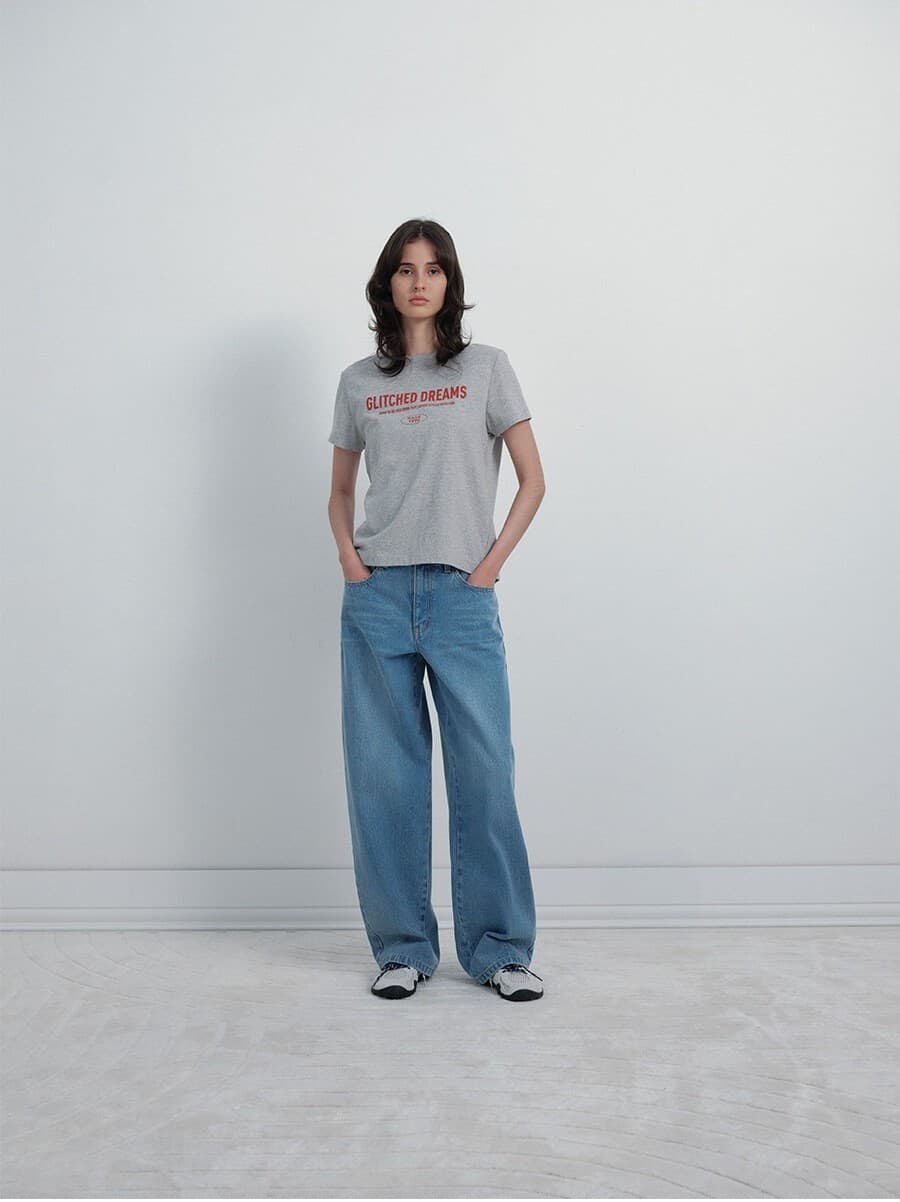 Glitched Dreams Lettering T-shirts — vue 5