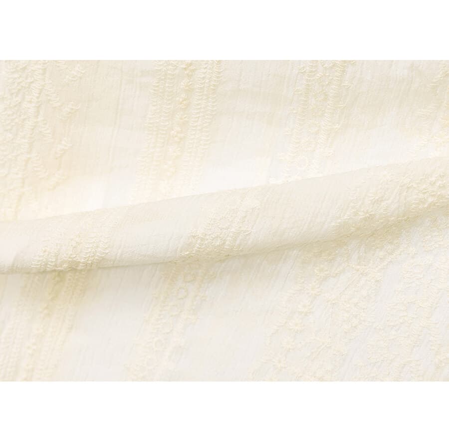 Open-Collar Embroidered Shirts in Ivory — vue 8