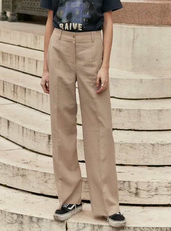 Pintuck Stitched Pants in Beige — vue 1