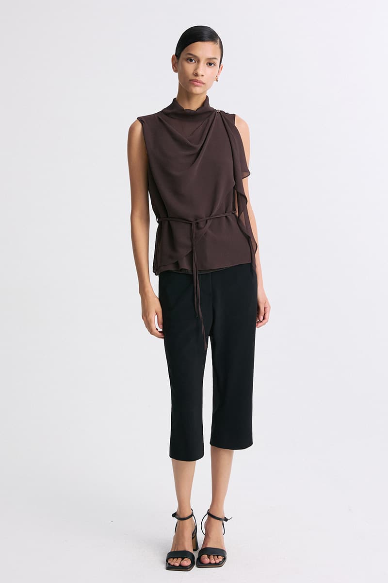 Belted Draped Sleeveless Blouse — vue 4
