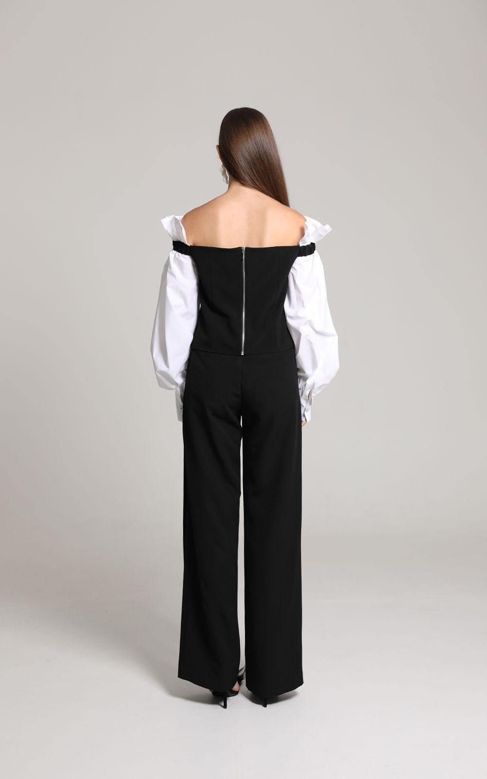 Kelsey Top (Black) — vue 3