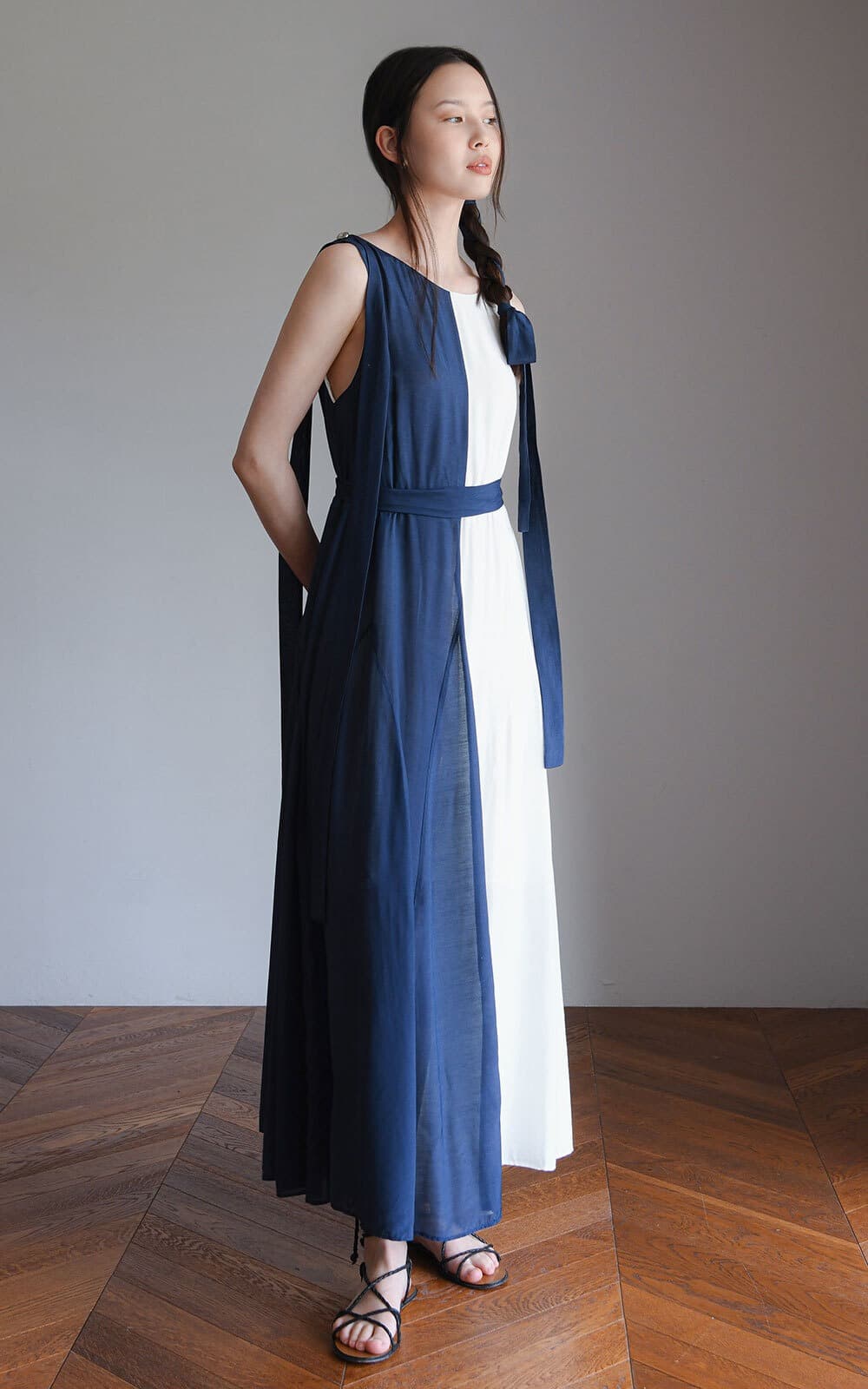 Marah Dress (Navy) — vue 2