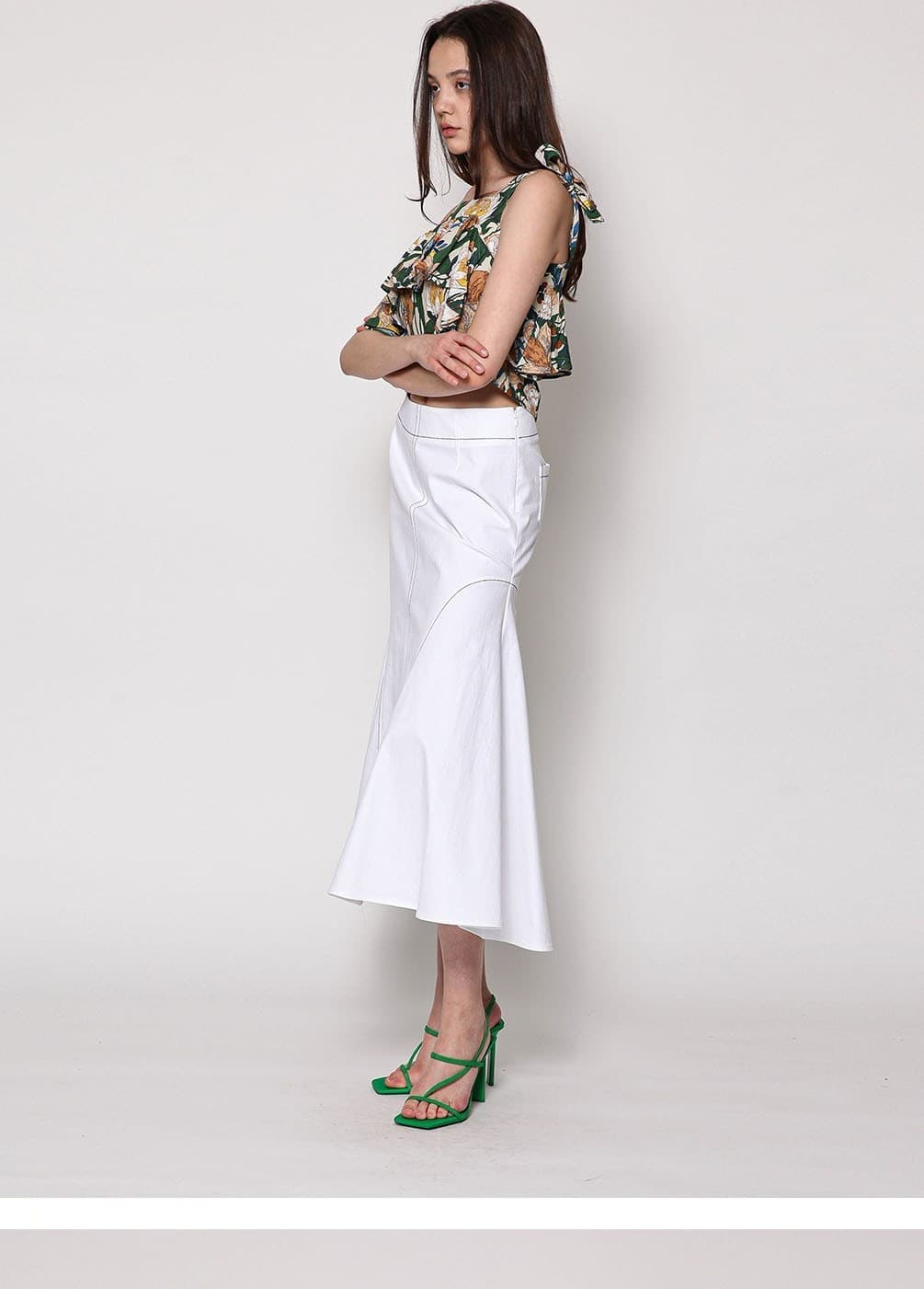 April Skirt (White) — vue 6