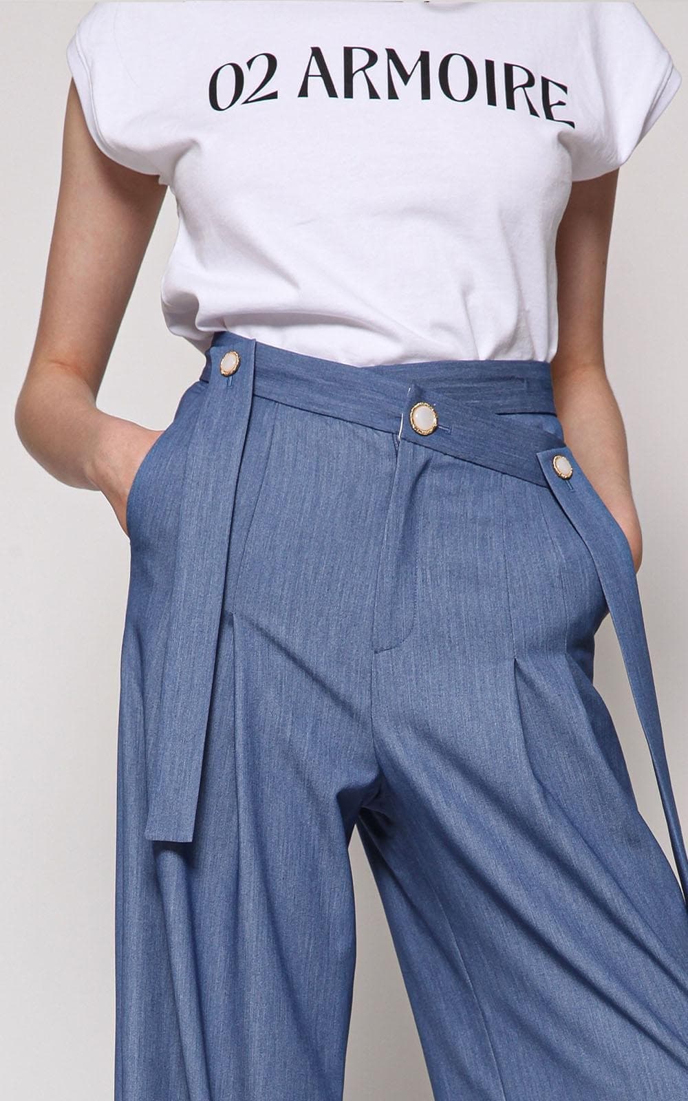 Evelyn Trousers (Light Blue) — vue 3