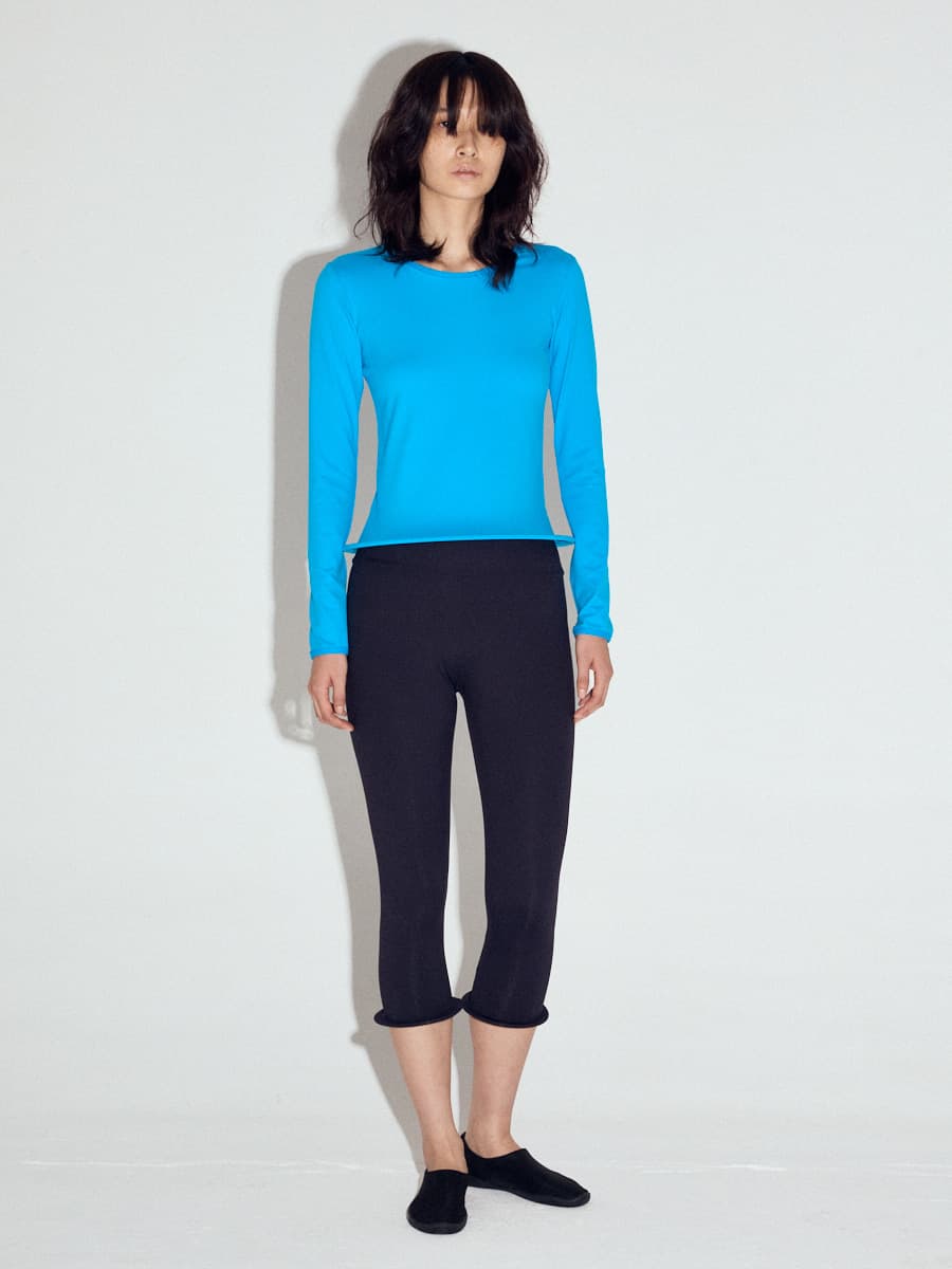 Wired Hem Basic Top in Turquoise — vue 3