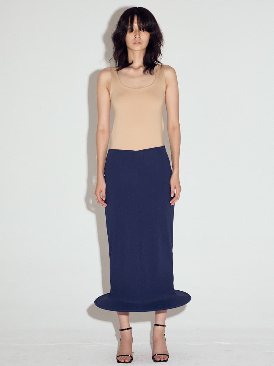 Wired Hem Classic Midi Skirt in Navy — vue 2
