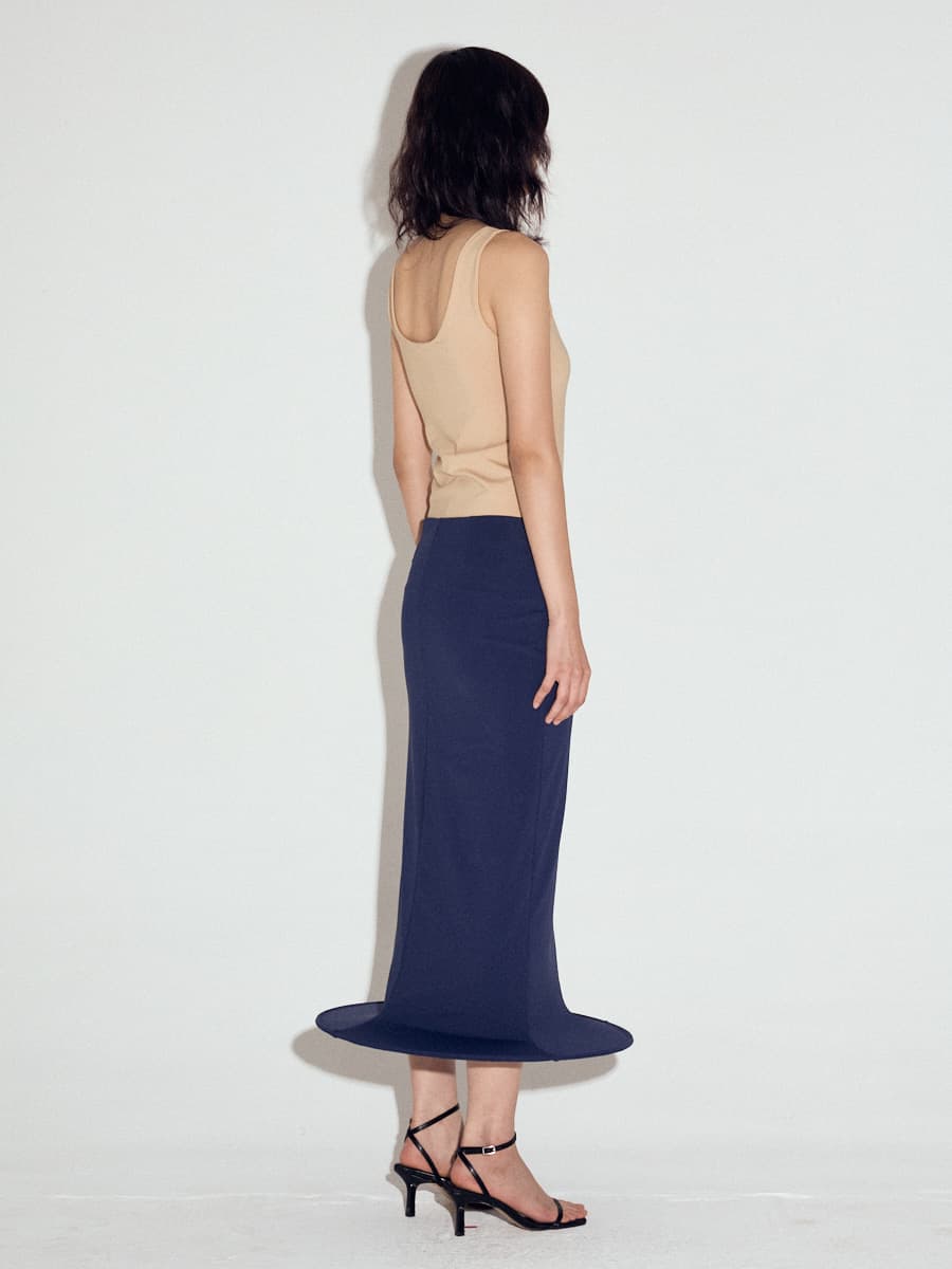 Wired Hem Classic Midi Skirt in Navy — vue 5