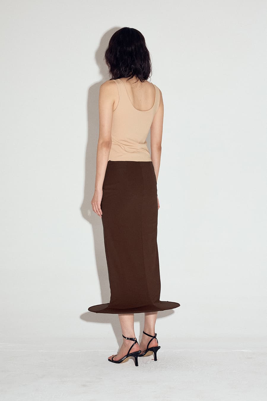 Wired Hem Classic Midi Skirt in Brown — vue 5