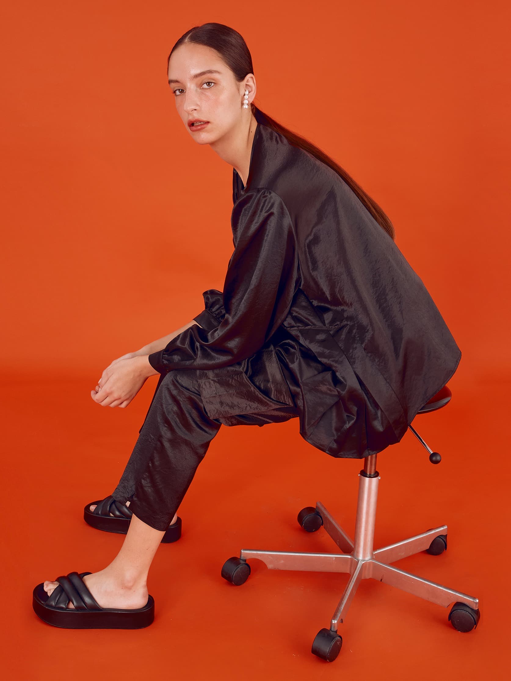 Pleats Skirt Pants — Black — vue 8