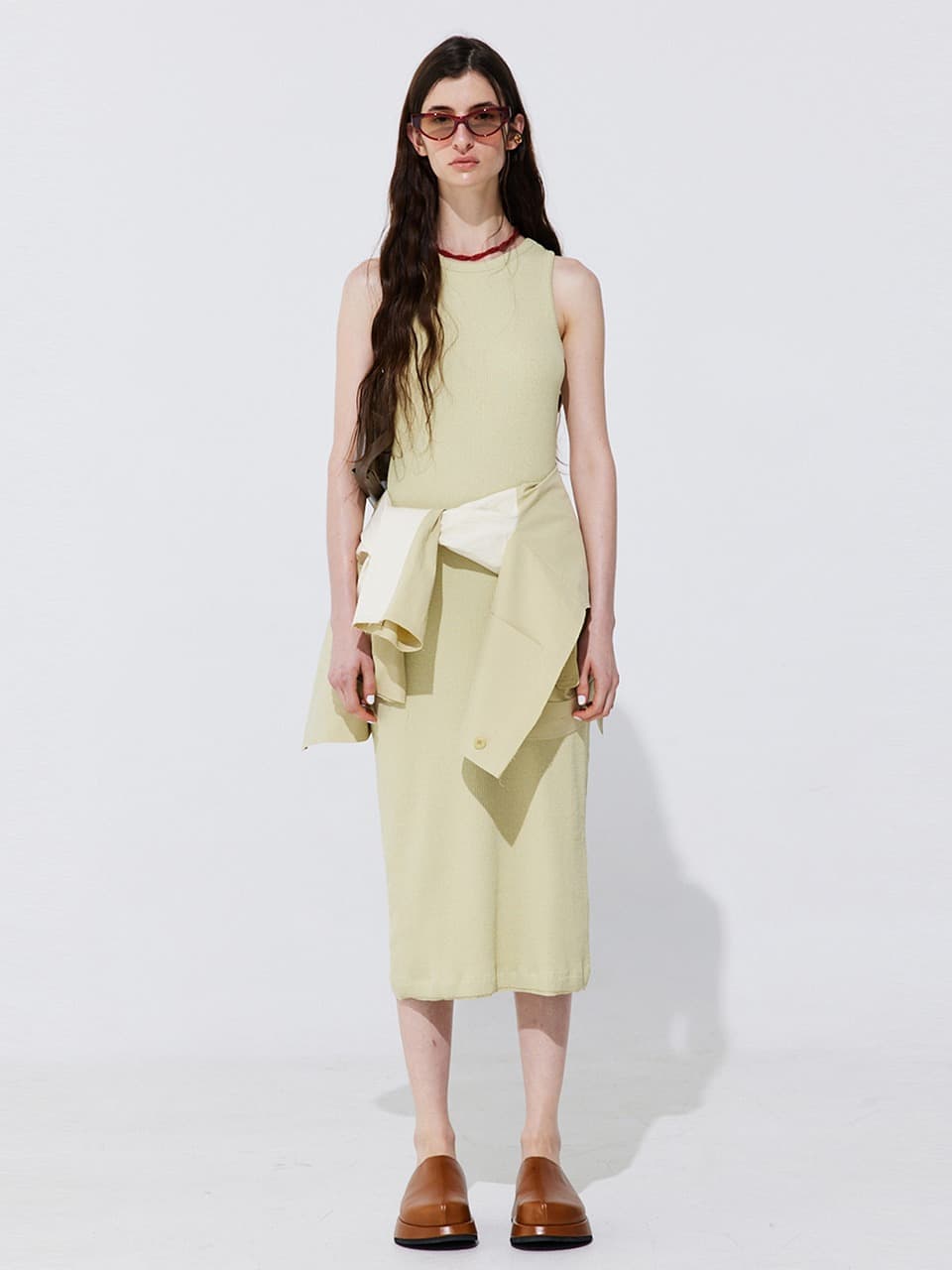 Back Cut-out Sleeveless Dress — Light Green — vue 5