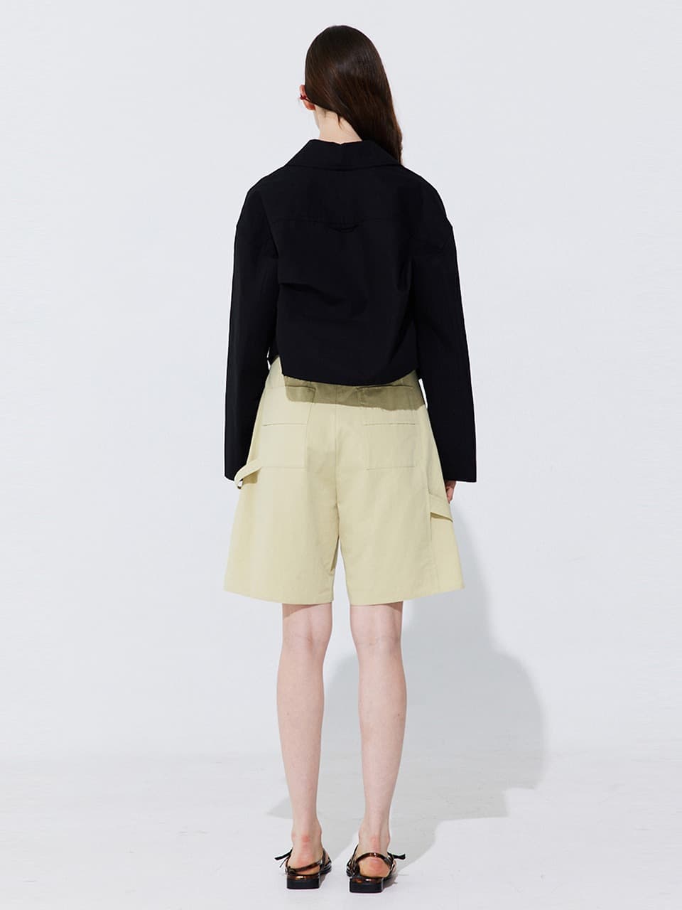 Belted Cotton Bermuda Pants — Olive — vue 11