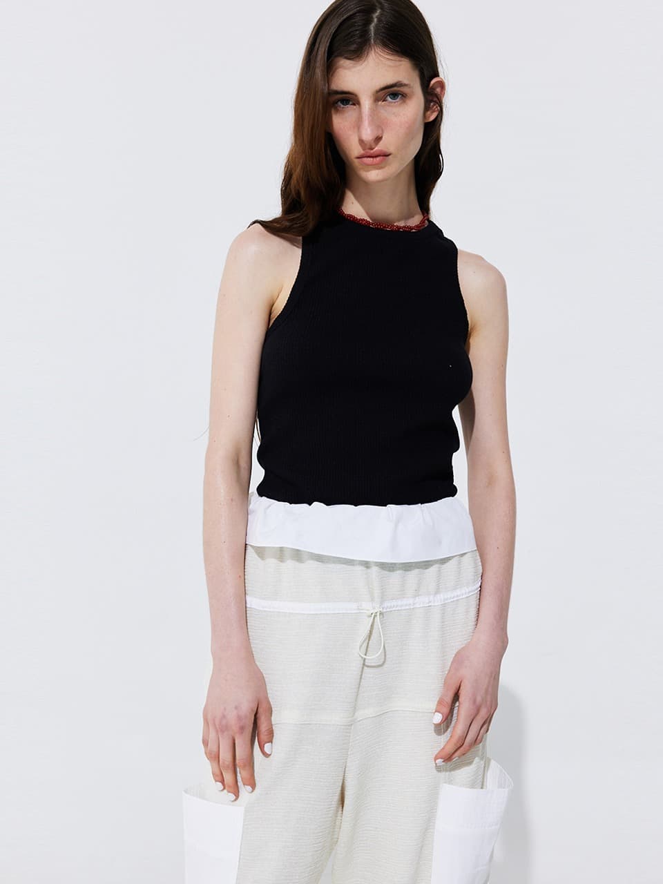 Back Cut-out Sleeveless — Black — vue 5