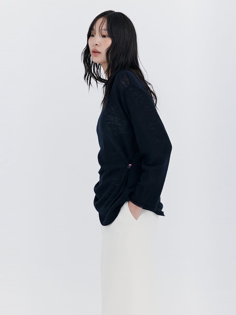 Wool Button Line T-shirt — Navy — vue 3