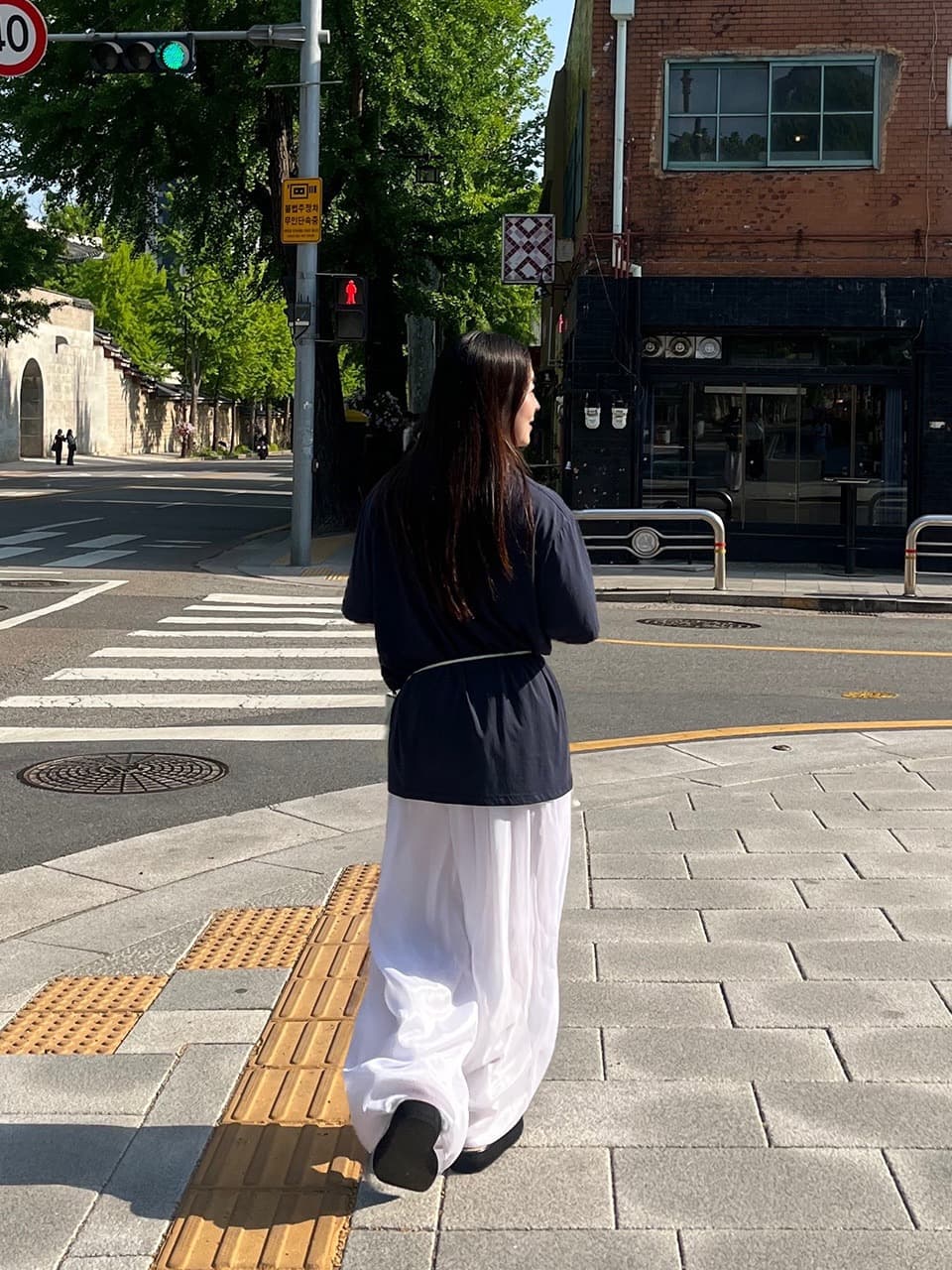 Moon Jar - Shaped Chiffon Pants — White — vue 5