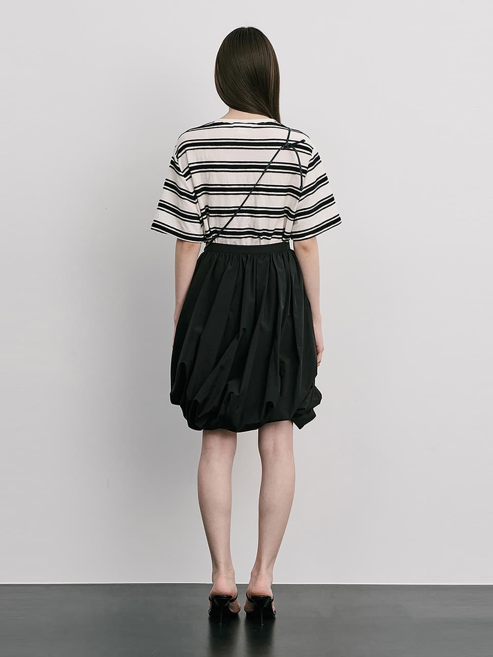 Moon Jar - Shaped Skirt — Black — vue 5