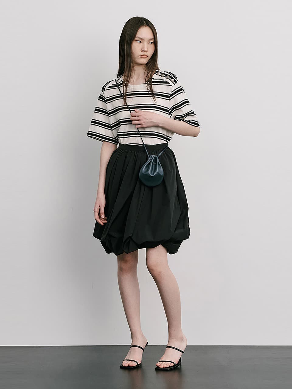 Moon Jar - Shaped Skirt — Black — vue 6