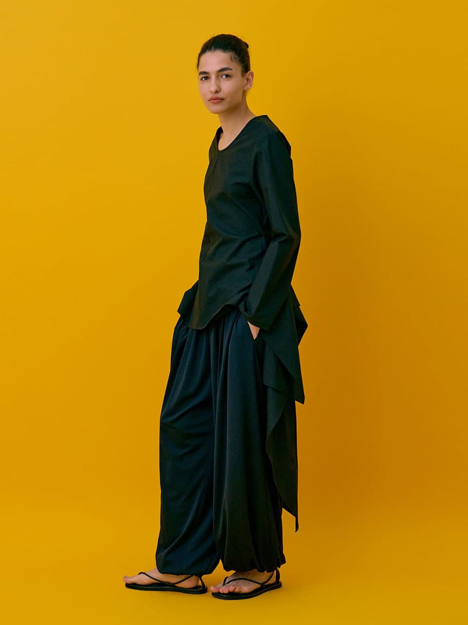 Drape Blouse — Black — vue 6