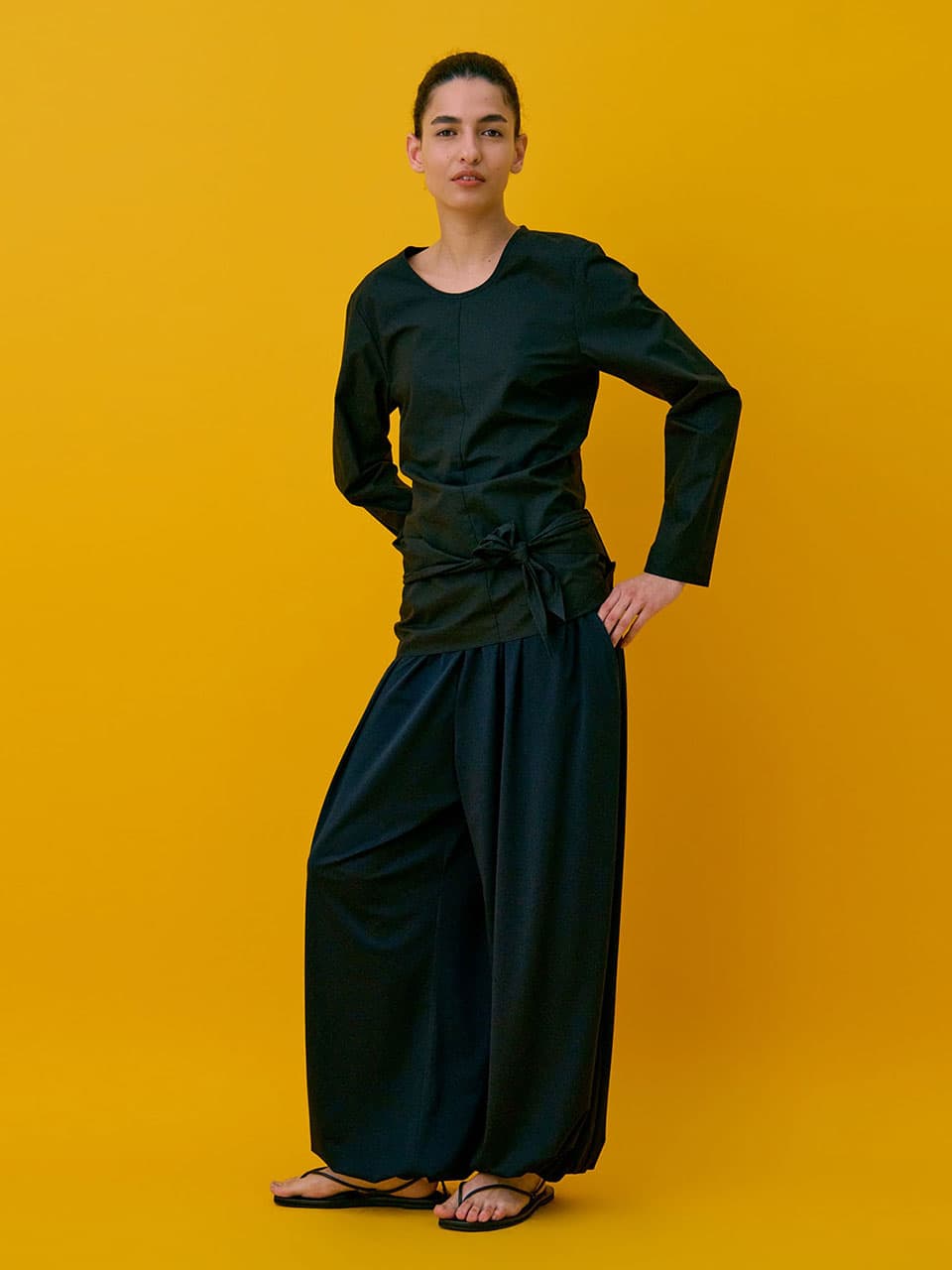 Drape Blouse — Black — vue 10