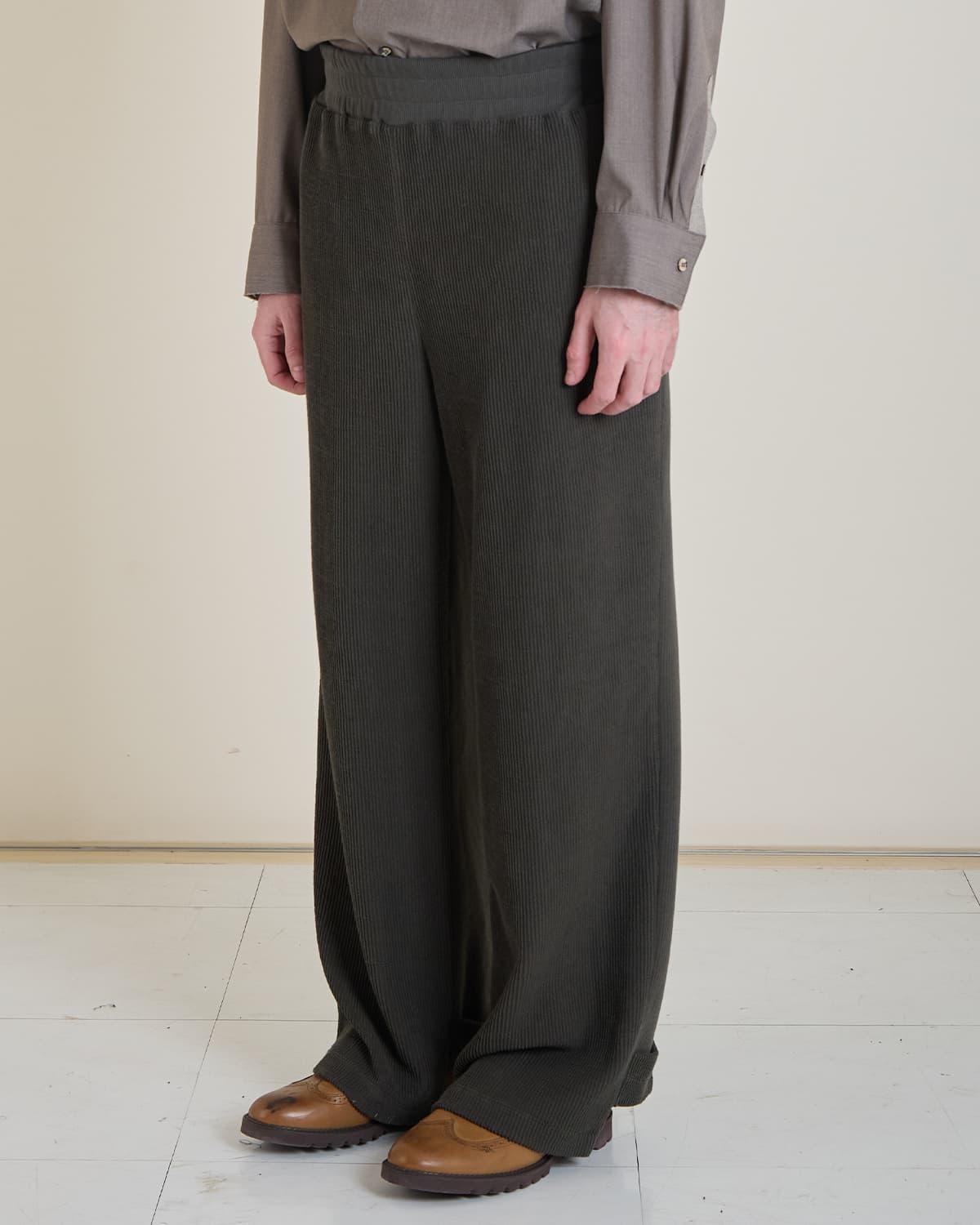 Is This Coduroy? Loungepants (khaki) — vue 2