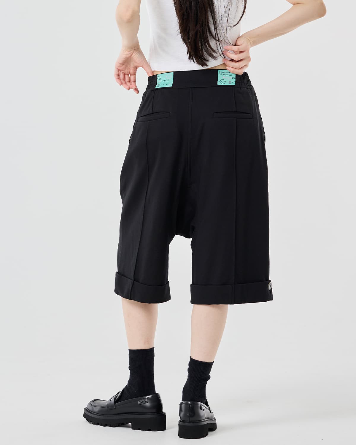 Short Baggie Trousers – black — vue 9