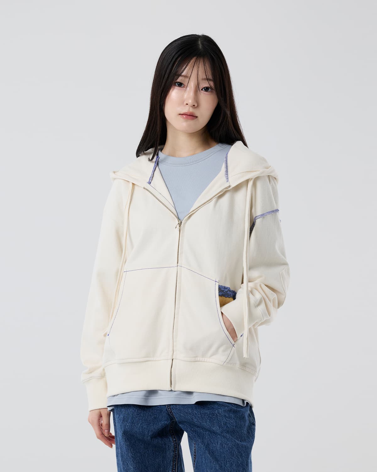 The amusement between Death and Salvation zip-up Hoodie — vue 4