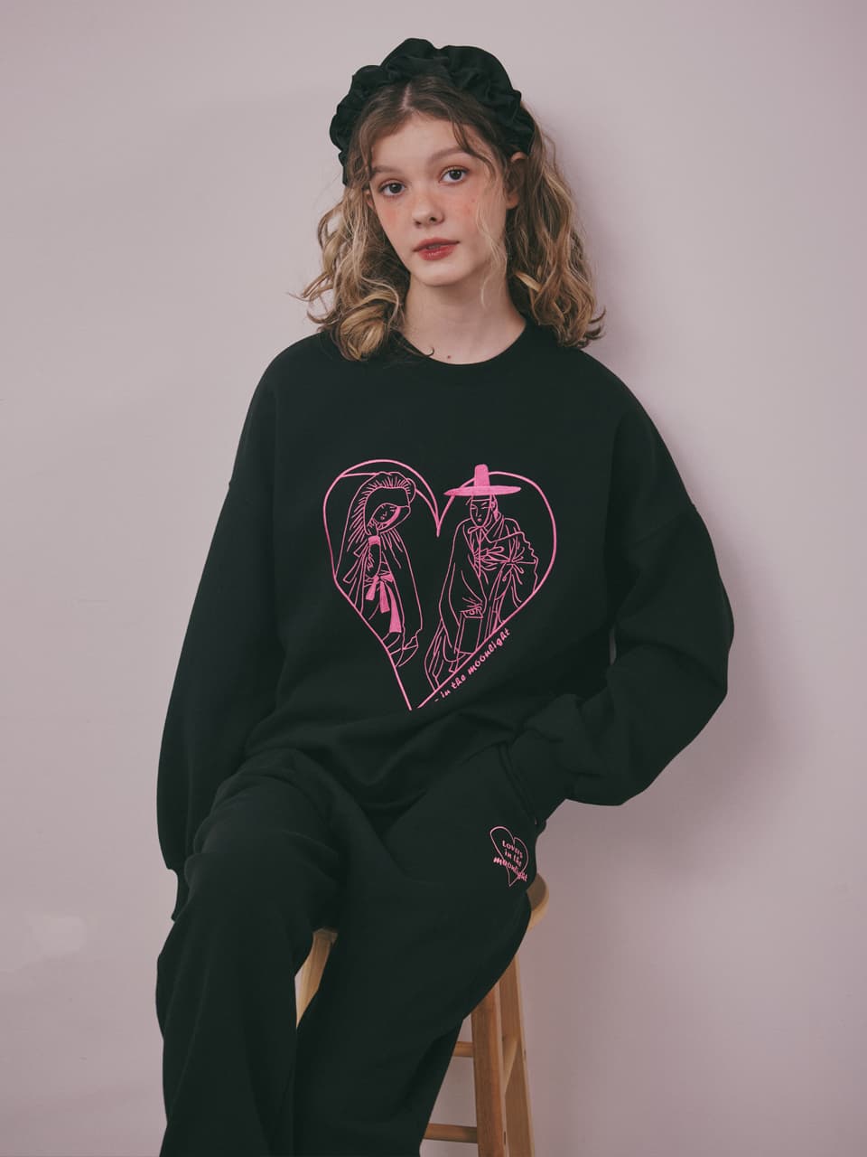 Lovers in the Moonlight Fleece Sweat Set-Up (Black) — vue 14